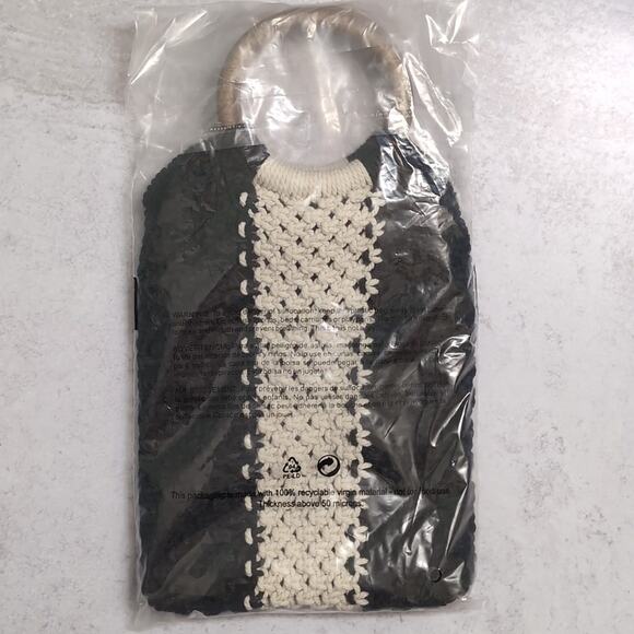 NWT Curateur x Laude The Label Gabby Mini Macrame Bag Wooden Handle Bi-Color - Picture 2 of 5